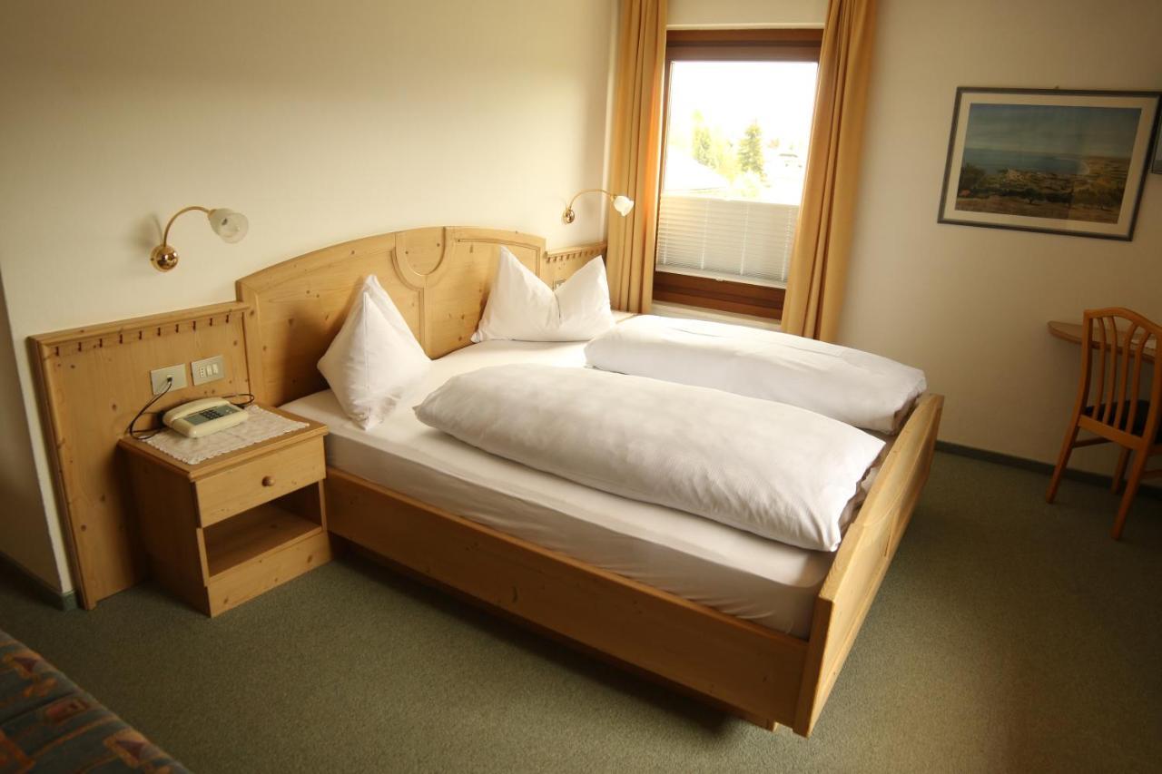 Gasthof Pension Roessl Nova Ponente Luaran gambar