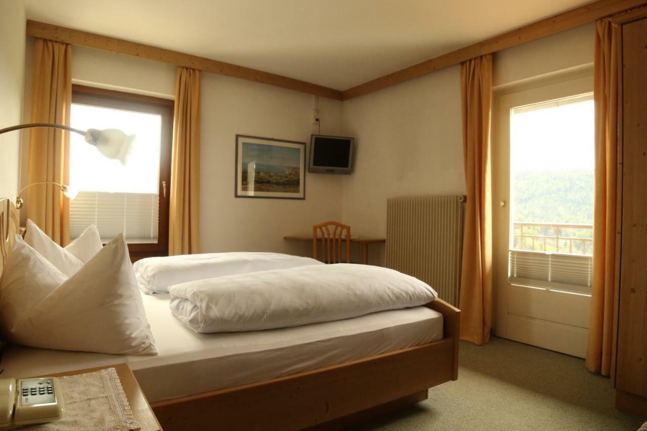Gasthof Pension Roessl Nova Ponente Luaran gambar